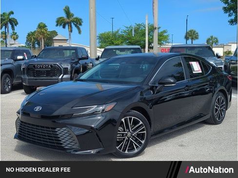 Used 2026 Toyota Camry XLE FWD image 1