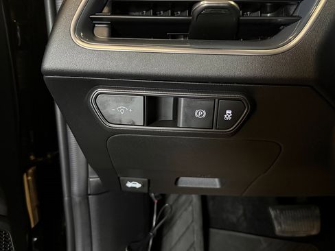 Used 2025 Kia K4 GT-Line w/ GT-Line Premium Package image 18