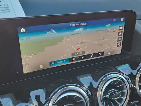 Used 2022 Mercedes-Benz GLA 250 GLA 250 image 15