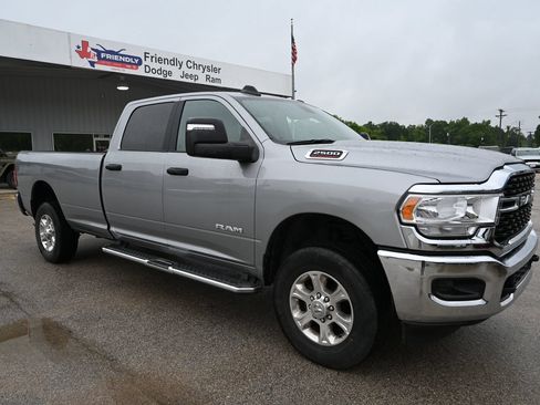 Used 2024 RAM 2500 Big Horn AWD/4WD image 4