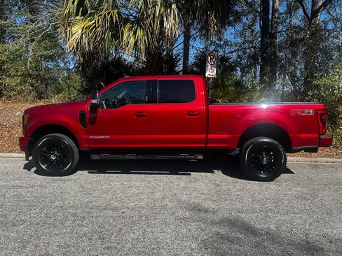 Used 2019 Ford F250 Lariat image 10