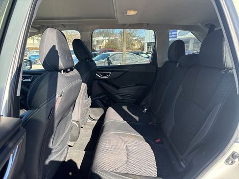 Used 2019 Subaru Forester Premium image 24