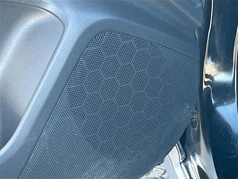 Used 2024 Subaru Crosstrek 2.0i Premium image 18