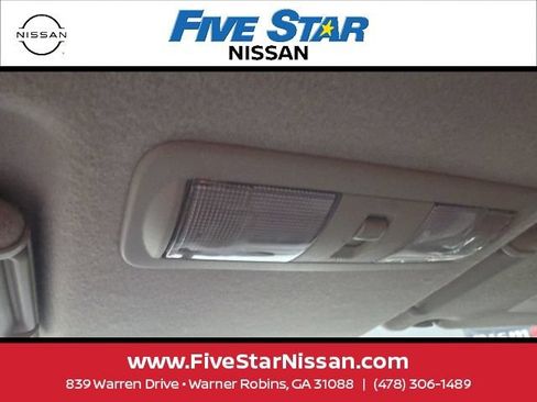 Used 2010 Nissan Frontier SE w/ Power Pkg RWD image 18