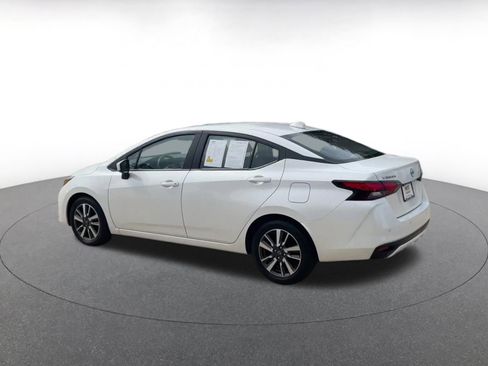 Used 2025 Nissan Versa SV image 10