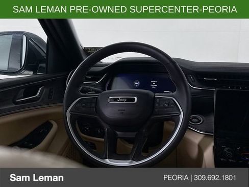 Used 2024 Jeep Grand Cherokee Limited image 11