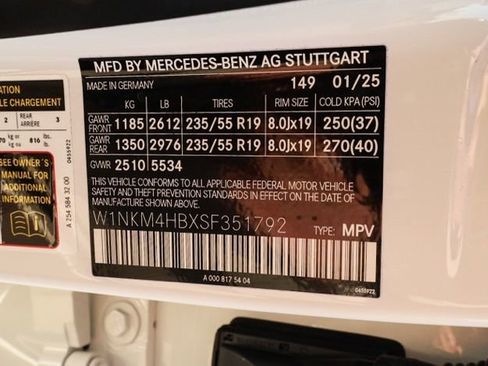 Certified 2025 Mercedes-Benz GLC 300 4MATIC image 25