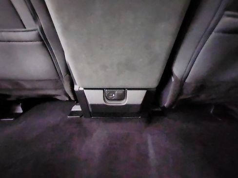 Used 2023 Ford F150 XLT image 24