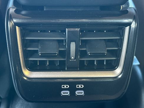 New 2025 Toyota Crown Signia image 14