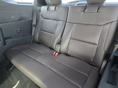 New 2026 Ford Explorer Platinum image 12