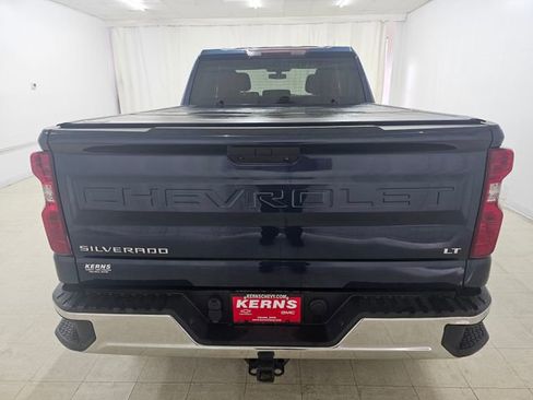 Used 2022 Chevrolet Silverado 1500 LT AWD/4WD image 16