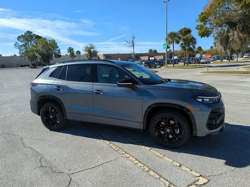 New 2026 Volkswagen Tiguan SE R-Line image 2