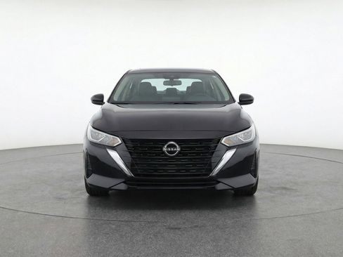Used 2025 Nissan Sentra SV FWD image 2
