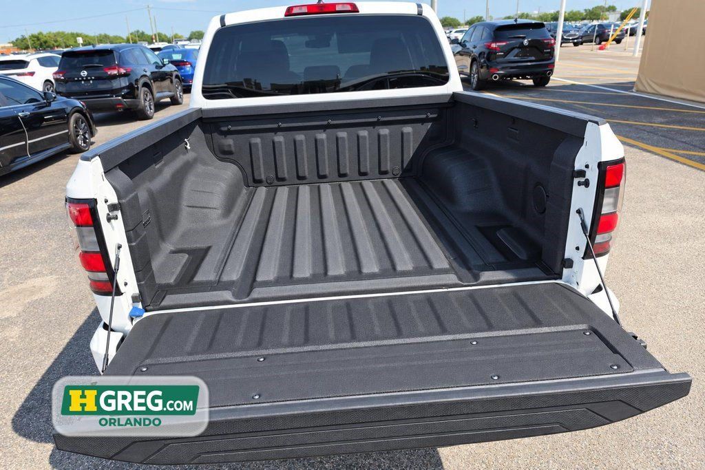 Used 2024 Nissan Frontier SV RWD image 20