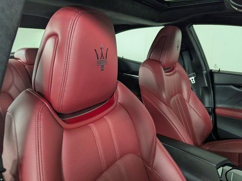 Used 2022 Maserati Ghibli Modena Q4 image 31