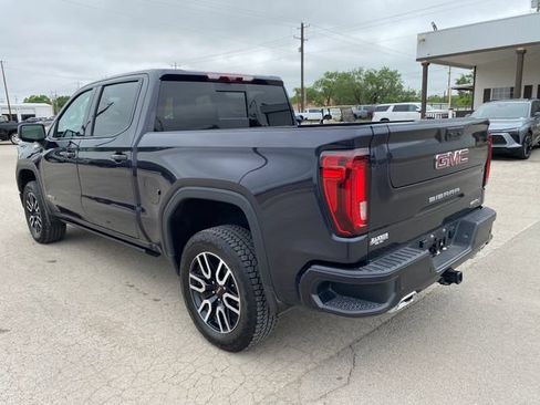 Used 2025 GMC Sierra 1500 AT4 w/ Technology Package AWD/4WD image 4