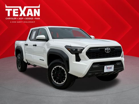 Used 2024 Toyota Tacoma TRD Off-Road AWD/4WD image 1
