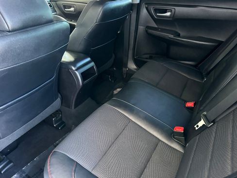 Certified 2016 Toyota Camry SE FWD image 11