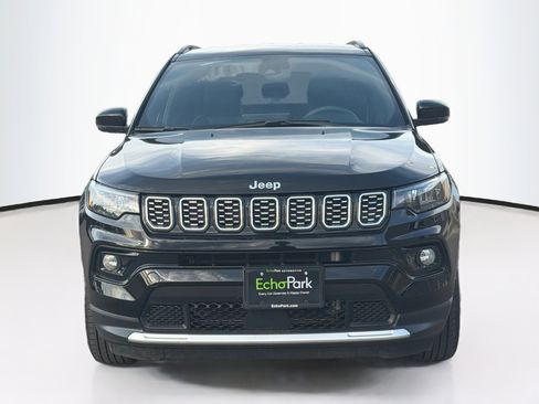 Used 2025 Jeep Compass Limited AWD/4WD image 2