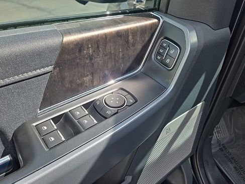 Used 2021 Ford F150 Lariat w/ Equipment Group 501A Mid image 18