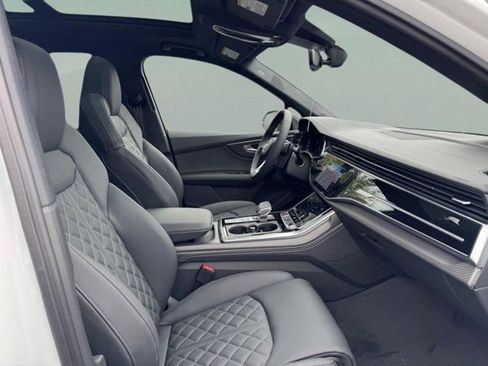 New 2026 Audi SQ7 Premium Plus AWD/4WD image 12