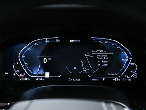 Certified 2023 BMW 530e w/ Convenience Package image 24