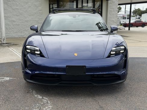 Used 2020 Porsche Taycan 4S AWD/4WD image 9