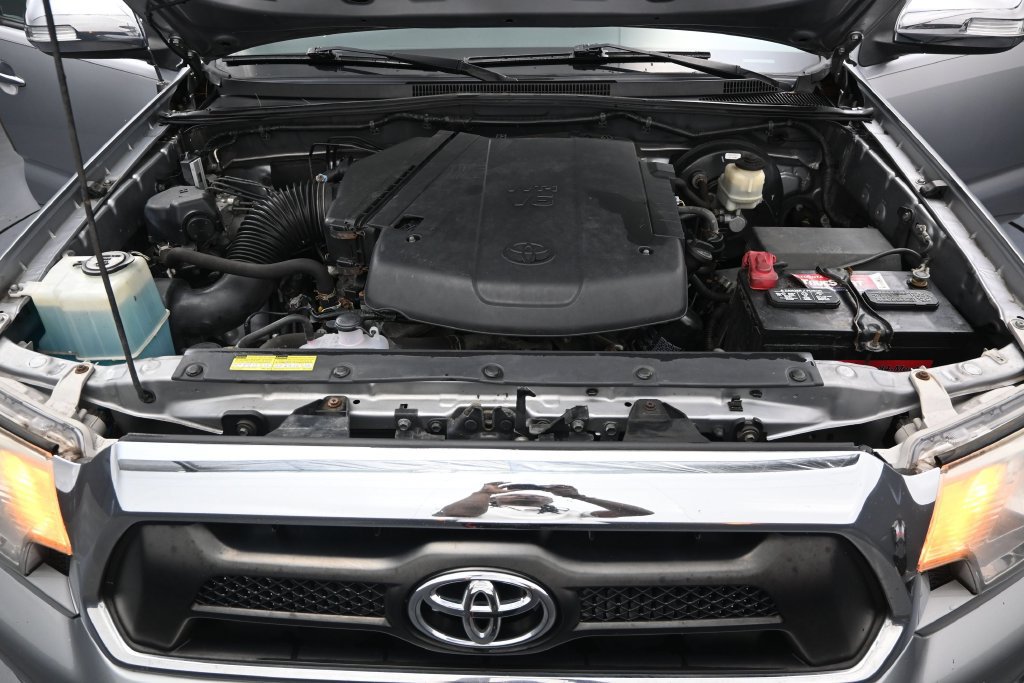 Used 2015 Toyota Tacoma 4x4 Double Cab w/ Limited Package image 19