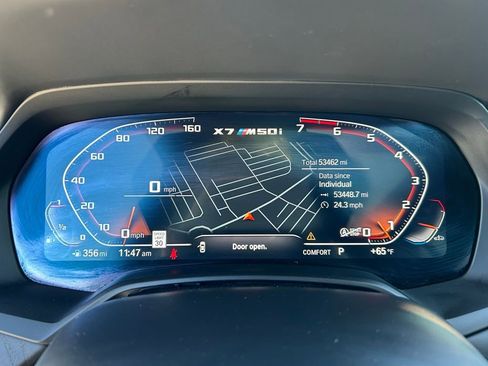 Used 2021 BMW X7 M50i w/ Executive Package image 15