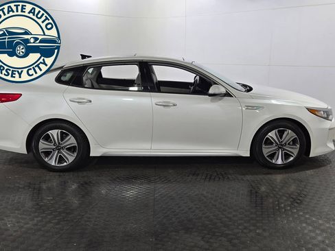 Used 2017 Kia Optima EX w/ Technology Package FWD image 8