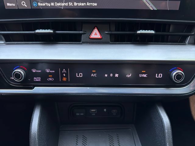 Certified 2023 Kia Sportage EX FWD image 14