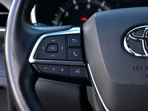 Certified 2021 Toyota Highlander XLE image 21