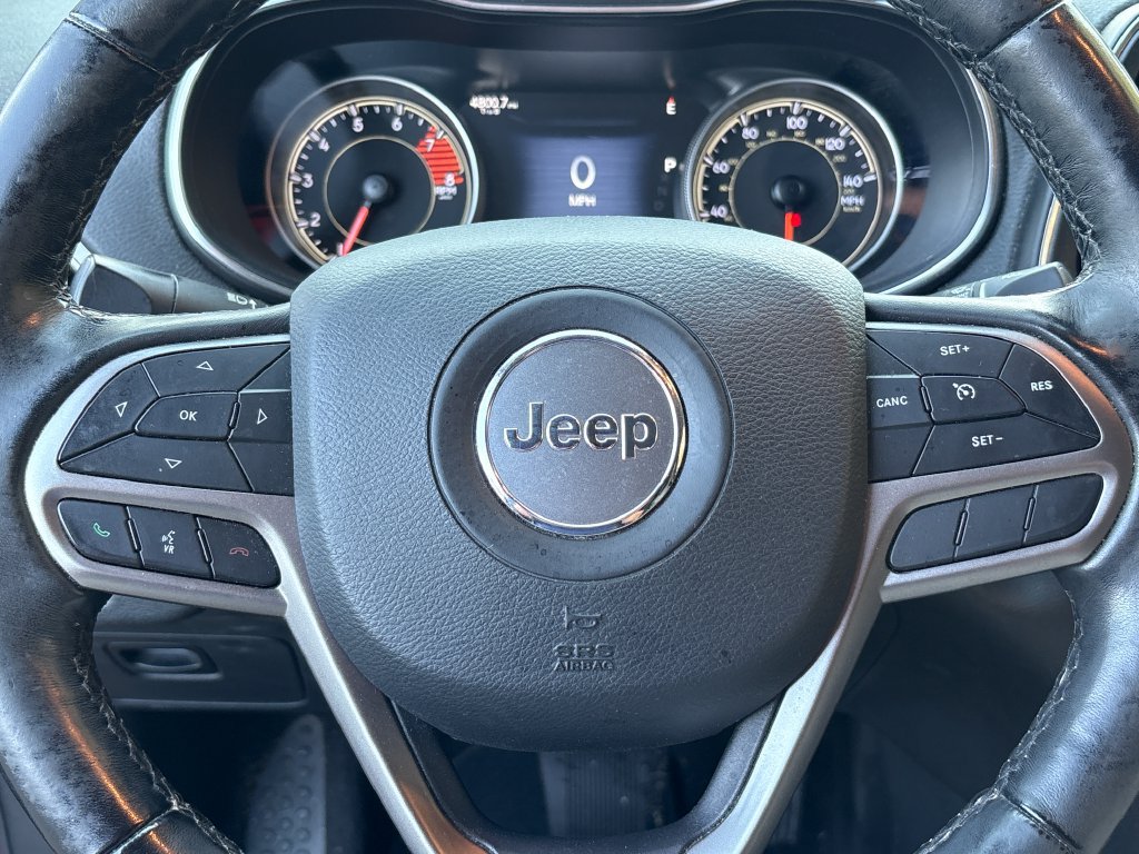 Used 2021 Jeep Cherokee Latitude Lux w/ Comfort/Convenience Group AWD/4WD image 9
