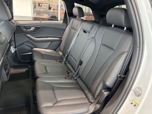 Used 2026 Audi Q7 3.0T Premium Plus AWD/4WD image 39