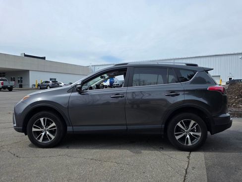 Used 2018 Toyota RAV4 XLE w/ Plus Extra Value Package image 5