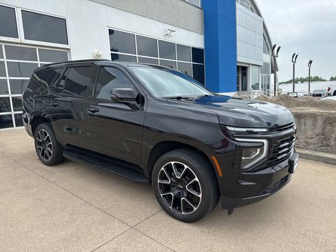 Certified 2025 Chevrolet Tahoe RST w/ Comfort Package AWD/4WD image 3