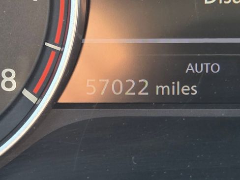 Used 2023 Nissan Rogue SV image 31