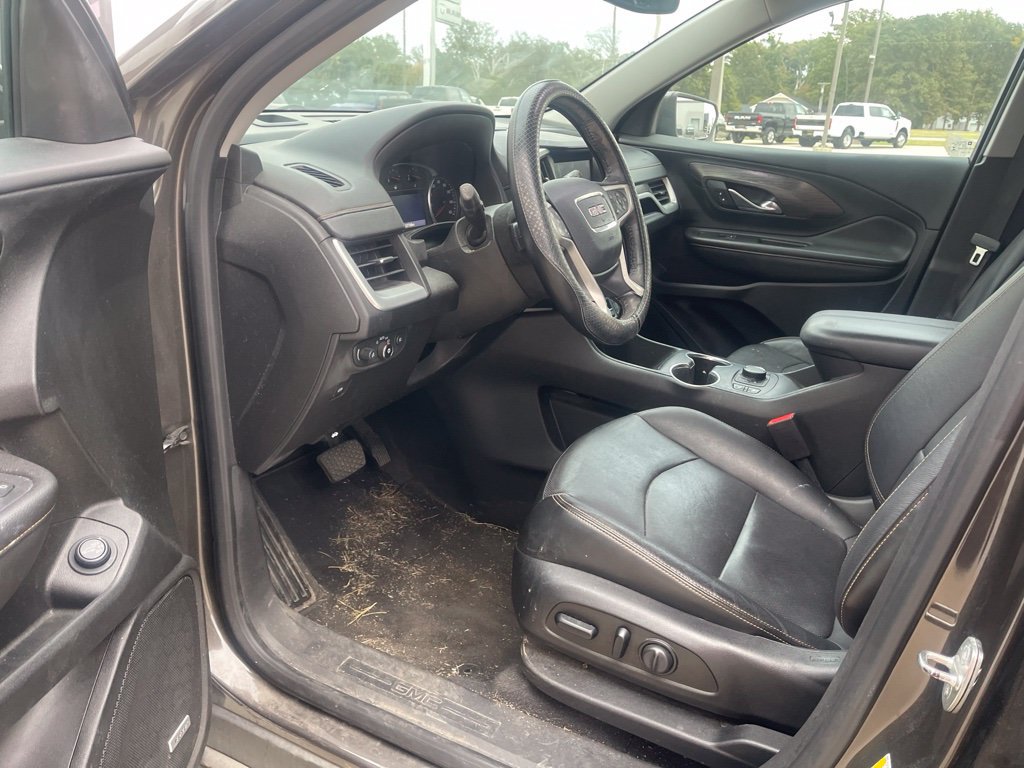 Used 2020 GMC Terrain SLT w/ Preferred Package AWD/4WD image 9
