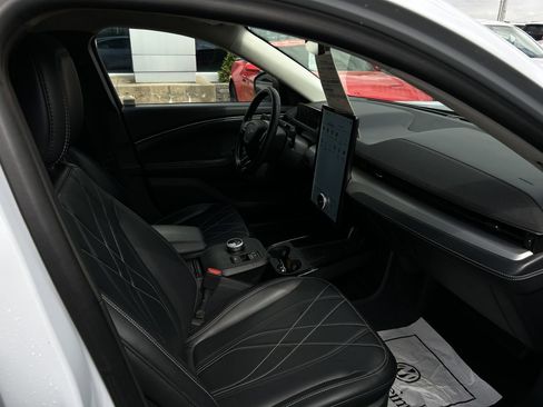 Used 2023 Ford Mustang Mach-E Select RWD image 12