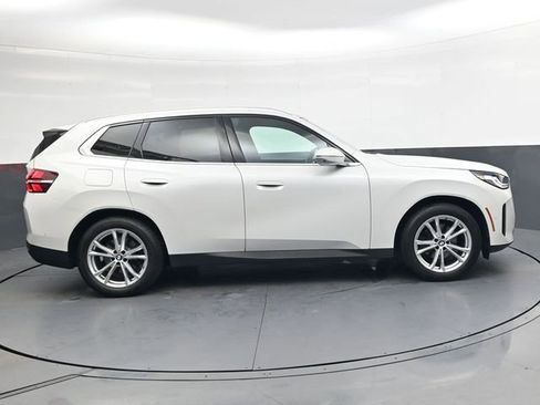 Used 2025 BMW X3 xDrive30i image 3