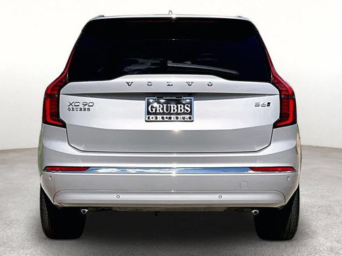Used 2025 Volvo XC90 B6 Plus AWD/4WD image 4