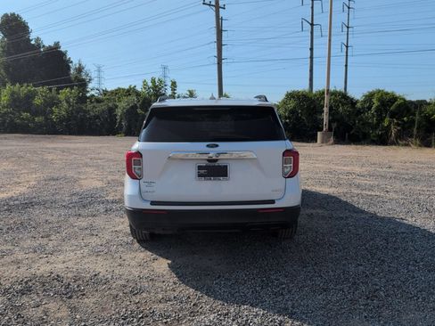 Used 2020 Ford Explorer XLT RWD image 5