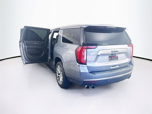 Used 2022 GMC Yukon XL Denali w/ Denali Ultimate Package AWD/4WD image 36