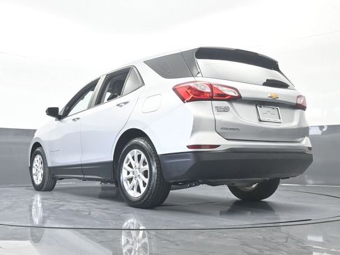 Used 2020 Chevrolet Equinox LS image 54
