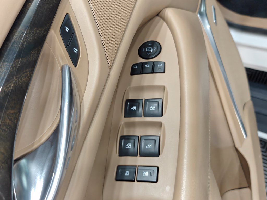 Used 2018 Cadillac Escalade Platinum AWD/4WD image 65