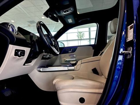 Used 2023 Mercedes-Benz GLB 250 image 18