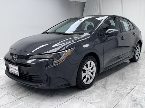 Used 2024 Toyota Corolla LE image 4