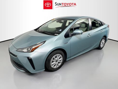 Used 2022 Toyota Prius LE FWD image 9