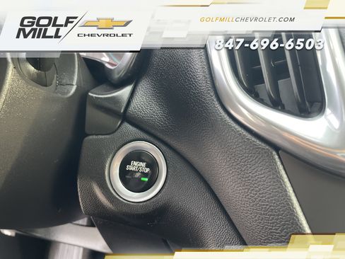 Used 2019 Chevrolet Equinox LT FWD image 19