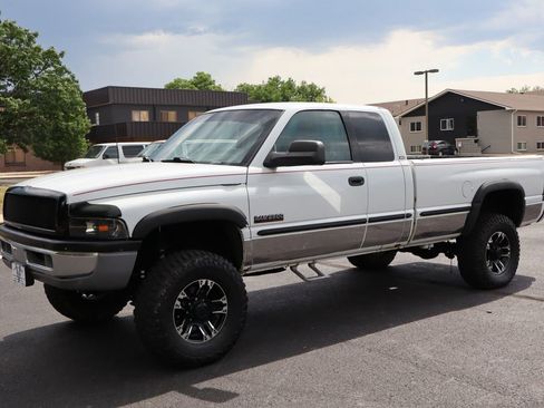 Used 1999 Dodge Ram 2500 Truck 4x4 Quad Cab image 10